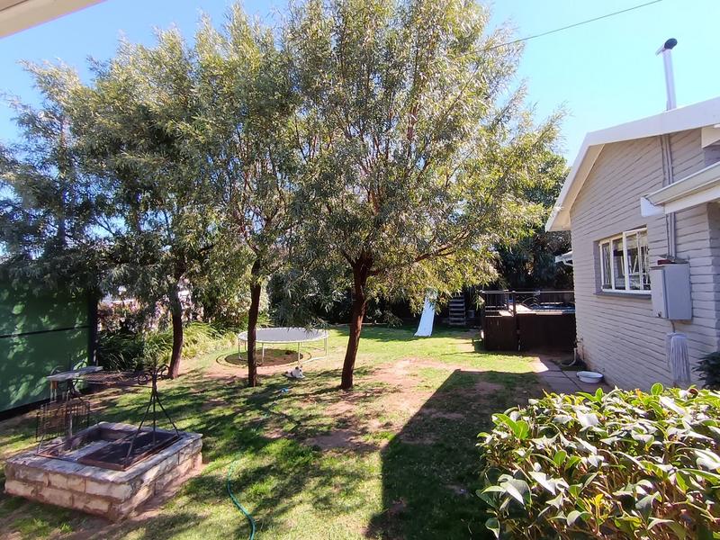 5 Bedroom Property for Sale in Bergsig Eastern Cape